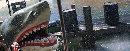 2008-02-03-Jaws-Lipstick-from-LAist